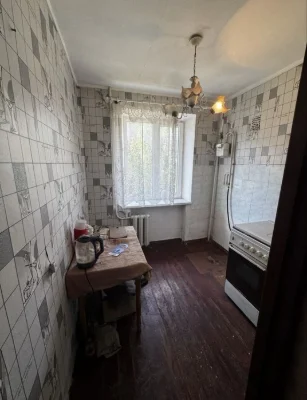 Продаж 1 к квартири