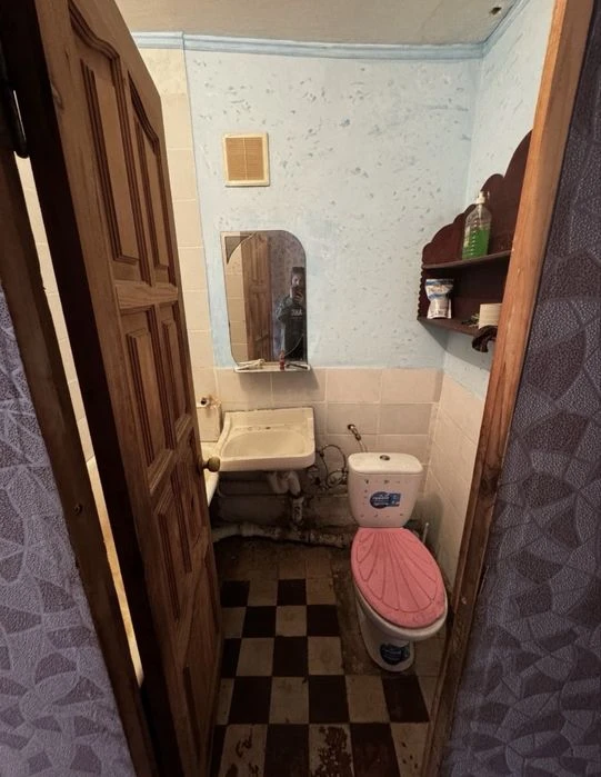 Продаж 1 к квартири