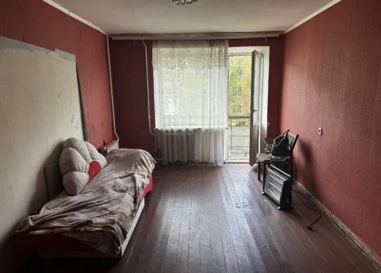 Продаж 1 к квартири