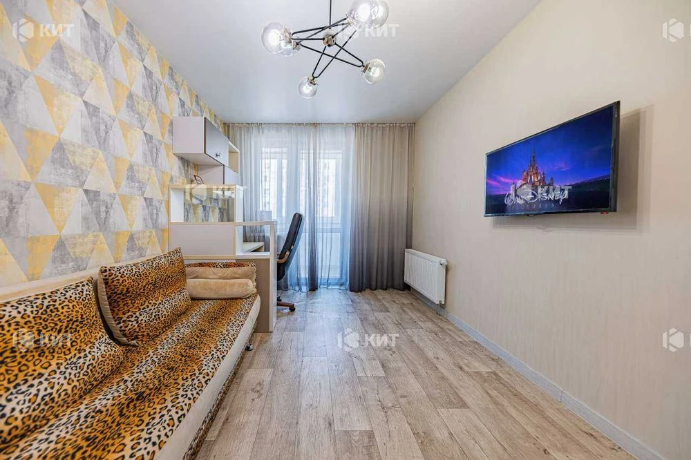 3 rooms. 79 sq. m., residential complex Miru 1 (Mira 1 residential complex), Maselskoho metro station (Maselskoho