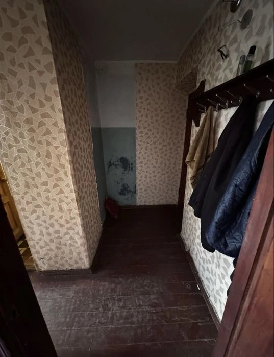 Продаж 1 к квартири