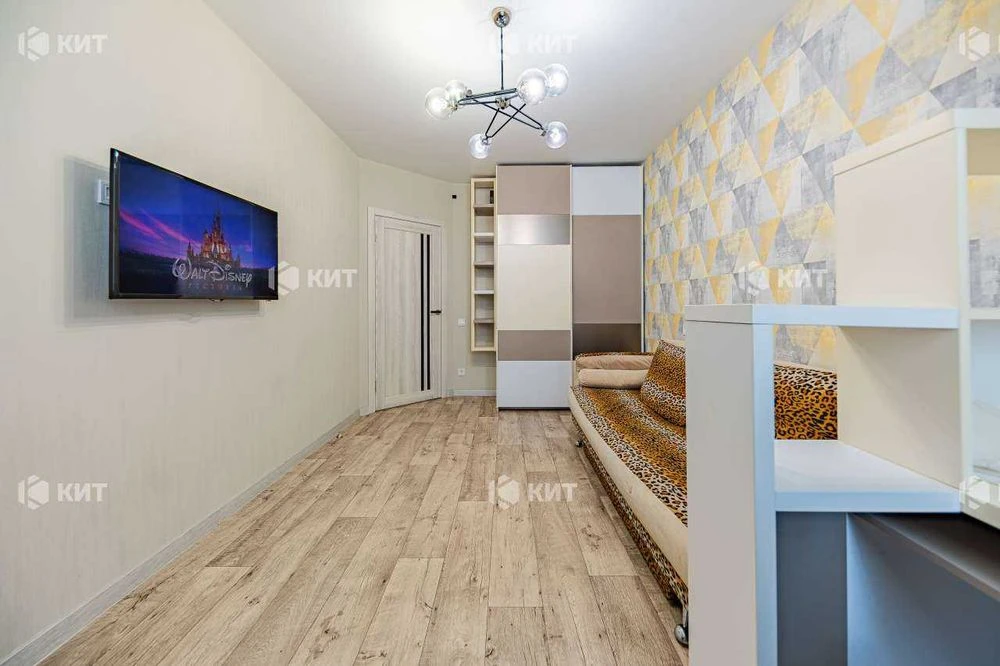 3 rooms. 79 sq. m., residential complex Miru 1 (Mira 1 residential complex), Maselskoho metro station (Maselskoho