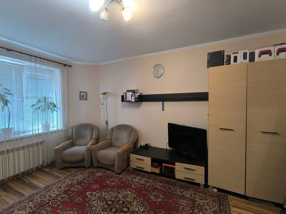 Продам 1-комнатную квартиру в новом кирпичном доме на пос. К