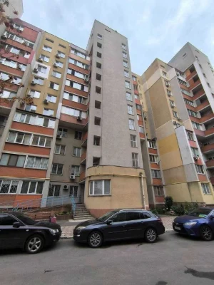 Продам 1-комнатную квартиру в новом кирпичном доме на пос. К