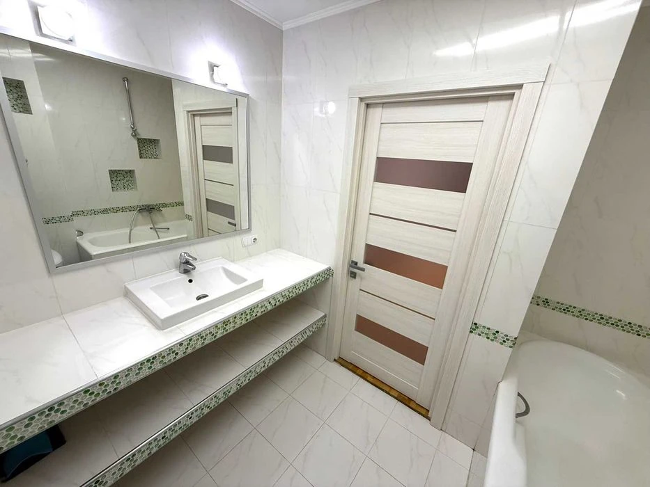 ‼️Центр‼️ 3 кімнатна квартира-студія, 87 м², топова локація
