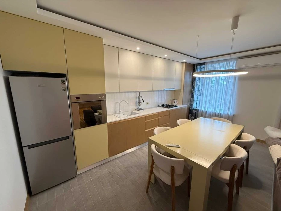 ‼️Центр‼️ 3 кімнатна квартира-студія, 87 м², топова локація