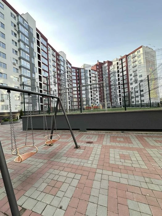Продаж квартири в центрі ЖР Княгинин поруч ратуша однокімнат