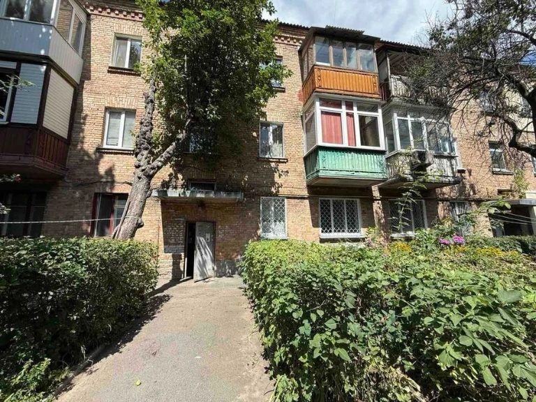 Two-room apartment for sale on Shepeleva Street