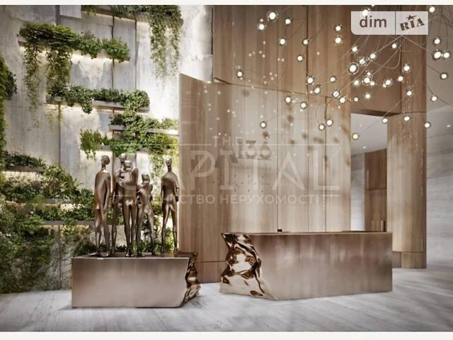 Sale of 3-room apartment 201.5 sq. m. on Antonovycha st. 136-138 •