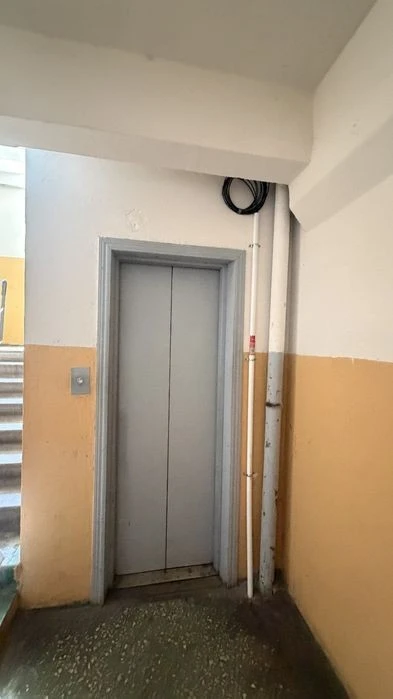 For sale one-room Vinogradar Owner
