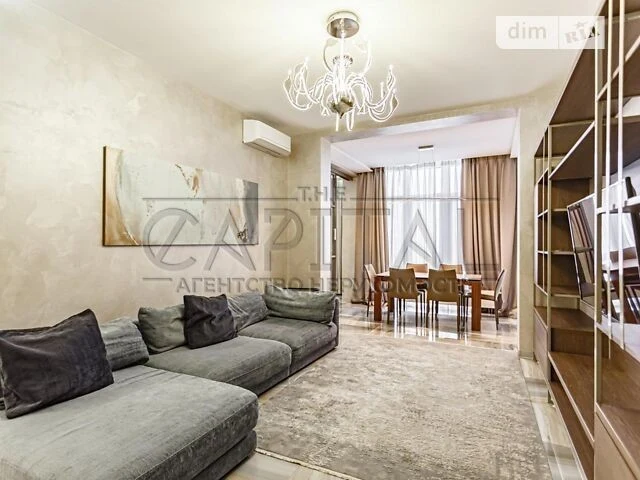 Sale of 4-room apartment 160 sq. m. on Andriy Verkhoglyada St. 18A •