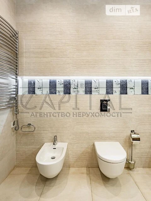 Sale of 4-room apartment 160 sq. m. on Andriy Verkhoglyada St. 18A •