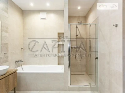 Sale of 4-room apartment 160 sq. m. on Andriy Verkhoglyada St. 18A •