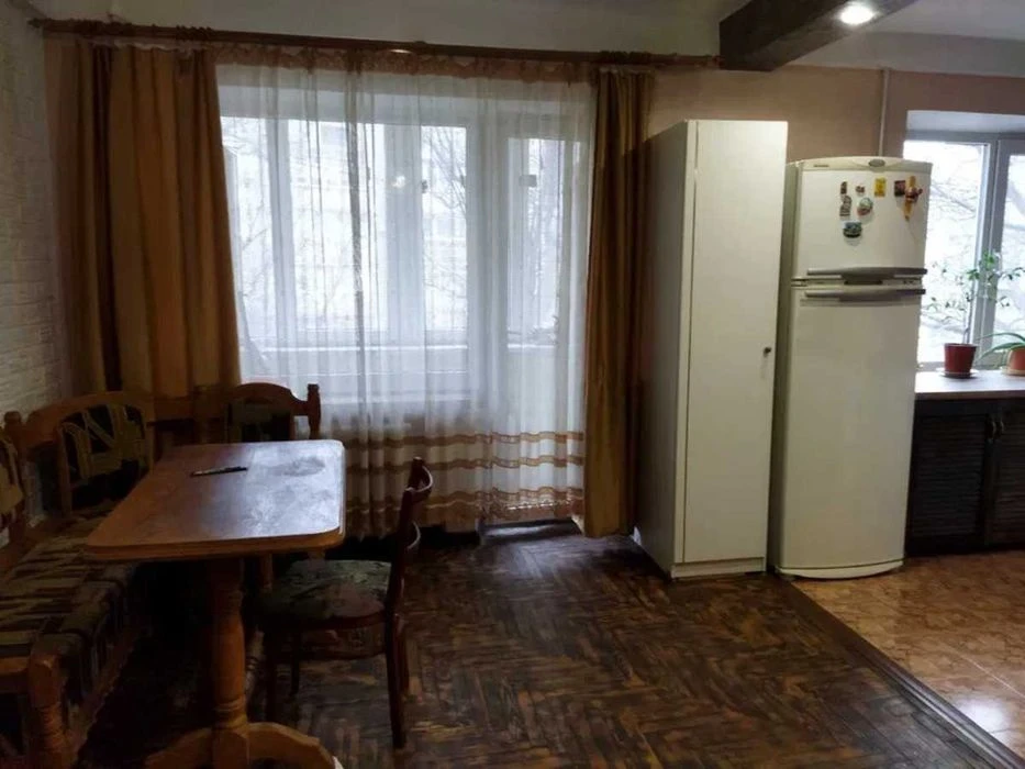 Продаж 2-х кімнатної квартири в центрі міста