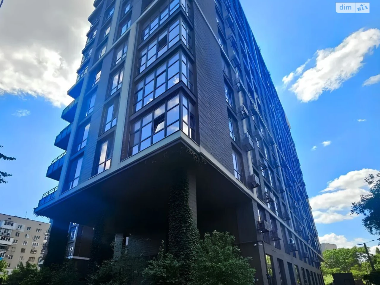 Продажа Квартира Судостроитель