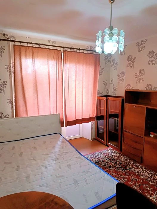 Продаж 4х.кімнатної  квартири.Центр.