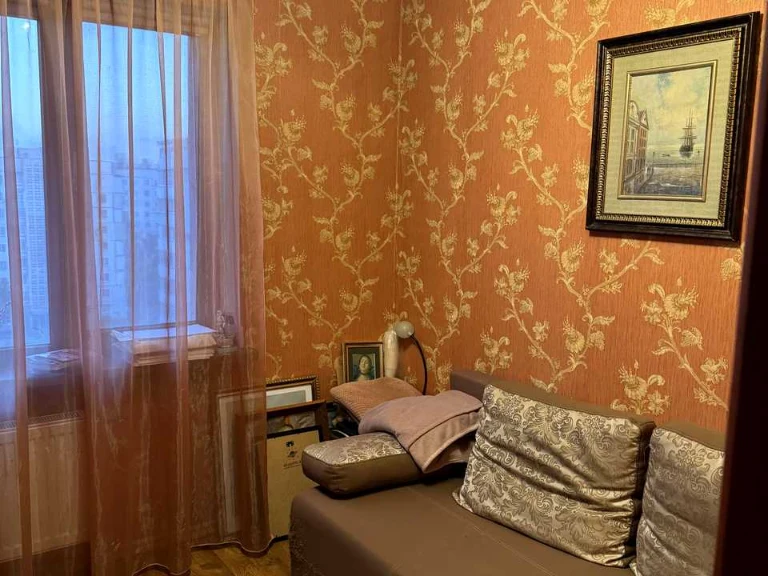 Квартира. Черкаси, Героїв Дніпра вул.