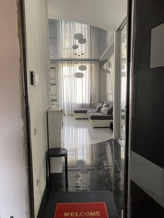 Продам элитную квартиру район 16-й Фонтана.