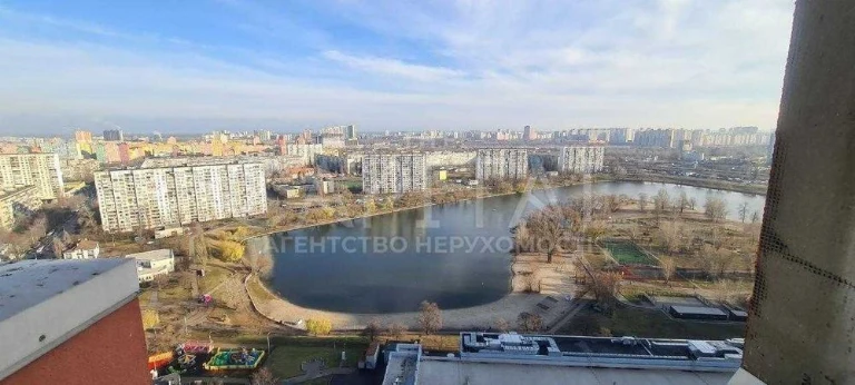 Urgent Sale Penthouse Bereznyaki Lake Telbin