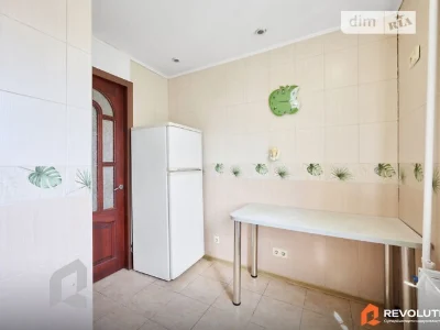 Sale of 1-room apartment 26.47 sq. m on Mykoly Bazhana Ave. 5V •