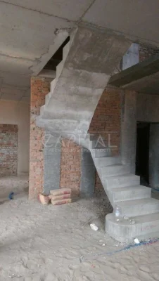 Urgent Sale Penthouse Bereznyaki Lake Telbin