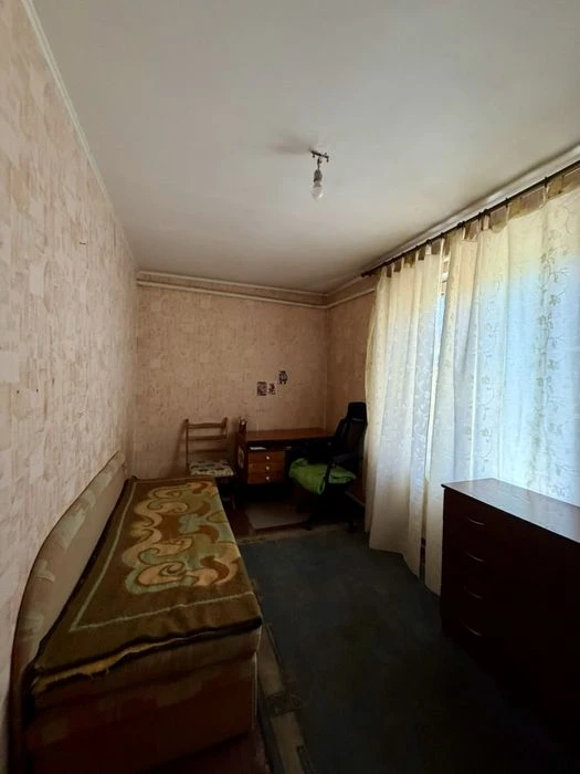 Продаж 3 км квартира Ближнє Замостя район Зоря