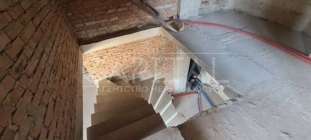 Urgent Sale Penthouse Bereznyaki Lake Telbin