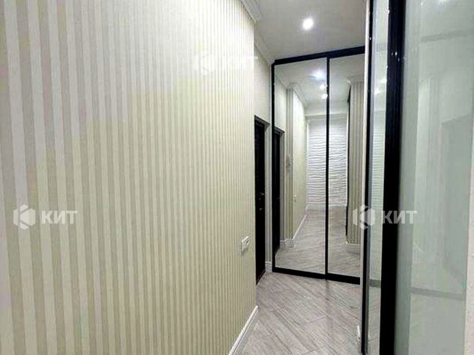 Apartment. Kharkiv, Novooleksandrivska St., (Building 2)