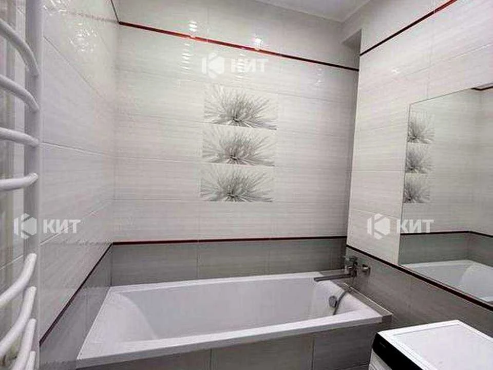 Apartment. Kharkiv, Novooleksandrivska St., (Building 2)