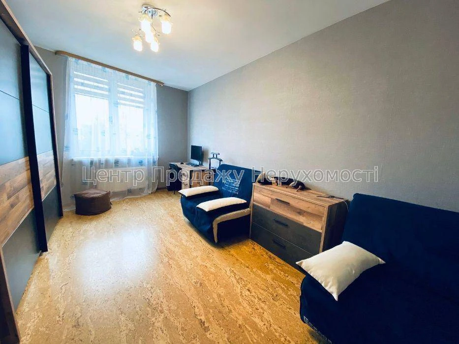 Продажа: 4-комнатная квартира в Киеве