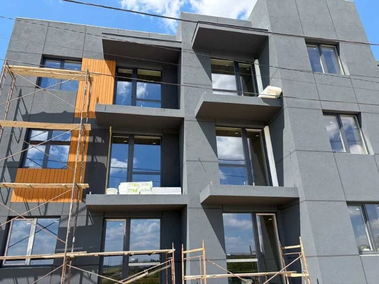 Продам 2 км квартиру в Новому дворі Автономне газове опаленн