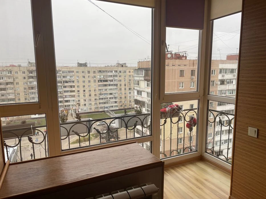 From the Owner. For sale 3-room apartment 75.3 sq.m. Zaporizhzhia st. V