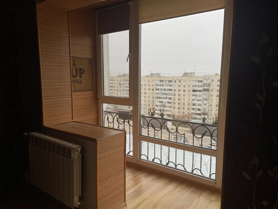 From the Owner. For sale 3-room apartment 75.3 sq.m. Zaporizhzhia st. V