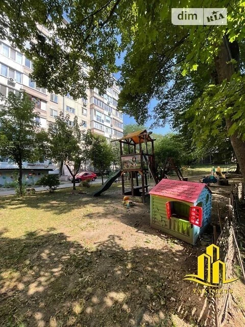 Продаж 2к квартири 55.5 кв. м на вул. Горіхуватський шлях 11
