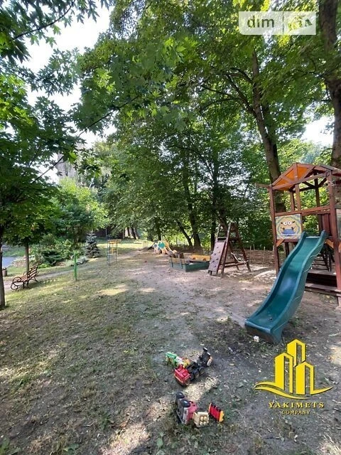 Продаж 2к квартири 55.5 кв. м на вул. Горіхуватський шлях 11