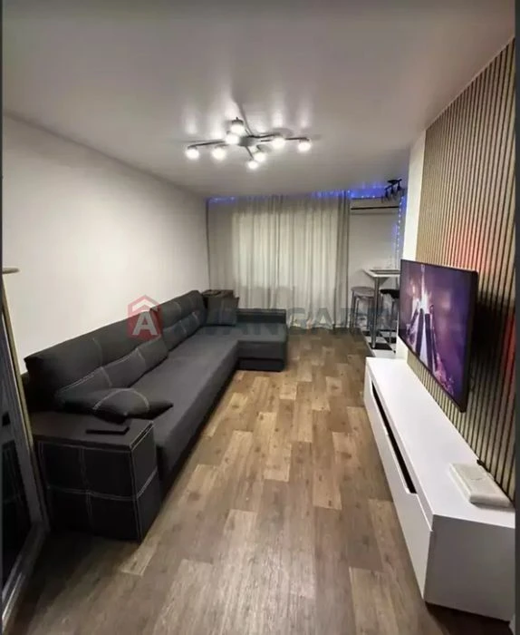 I will sell a 2-room apartment, Right Bank, Repair, furniture