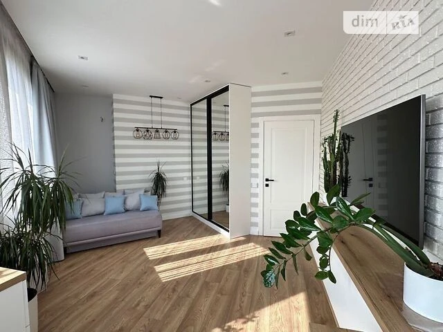 Продаж 2к квартири 67.5 кв. м на просп. Відрадний 2 • ID 347