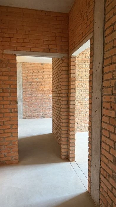 Sale of a new three-room apartment in a modern residential complex in Podol