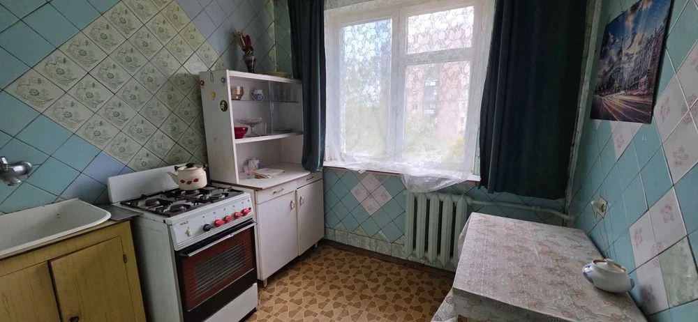 I will sell a 1-room apartment on Kadenyuka (Tankopia) Street, 32 in