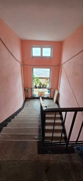 I will sell a 1-room apartment on Kadenyuka (Tankopia) Street, 32 in