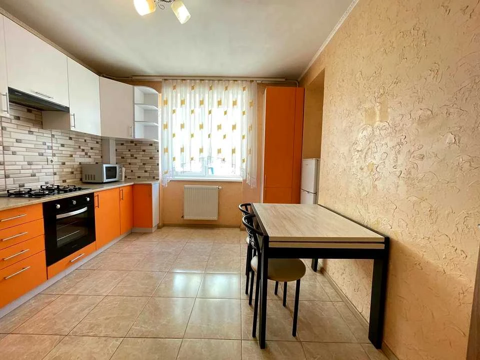 Квартира. Ивано-Франковск, Василия Стуса ул., 28к