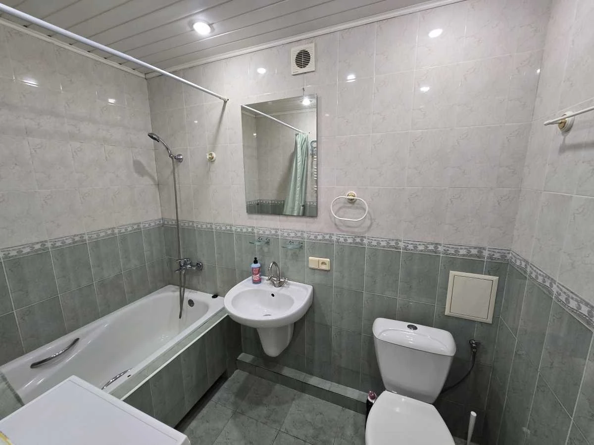 2-room apartment for sale 64.4 m², Druzhby Narodiv Blvd., 10