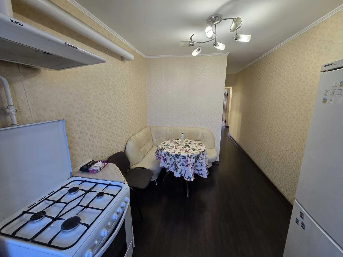 2-room apartment for sale 64.4 m², Druzhby Narodiv Blvd., 10