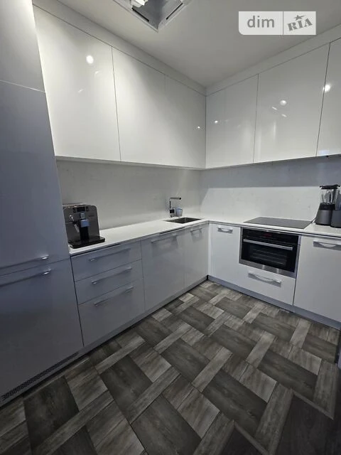For sale 2-room apartment 73 sq. m. on Laboratornyi 7 • ID 346