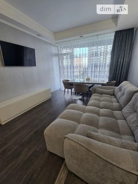 For sale 2-room apartment 73 sq. m. on Laboratornyi 7 • ID 346