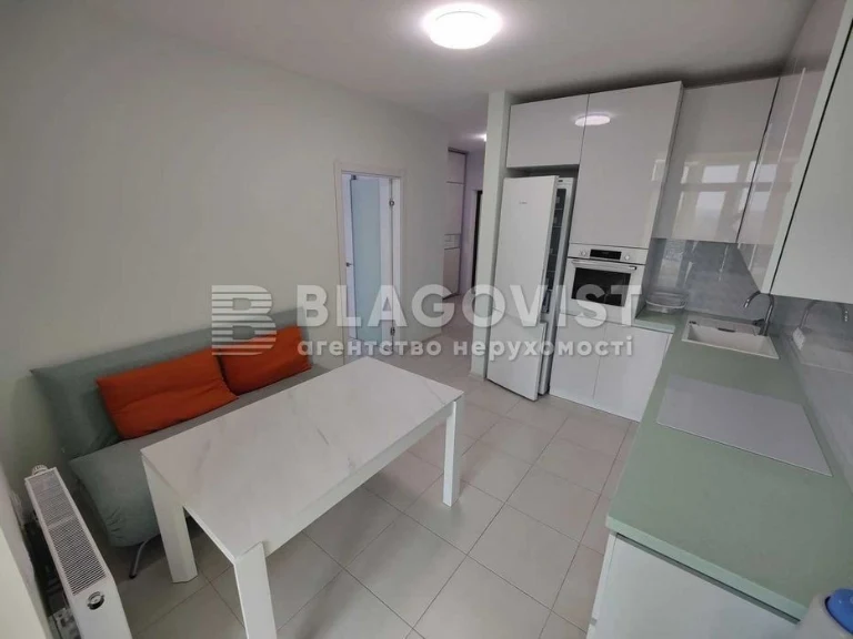1-room apartment for sale Sevastopolskaya Square Ushynskogo 14a