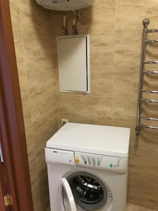 Срочно продам от хозяина большую однокомнатную квартиру.