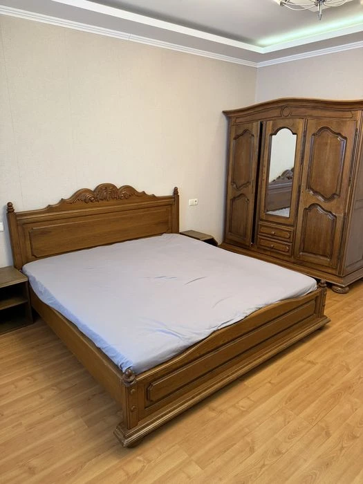 Срочно продам от хозяина большую однокомнатную квартиру.