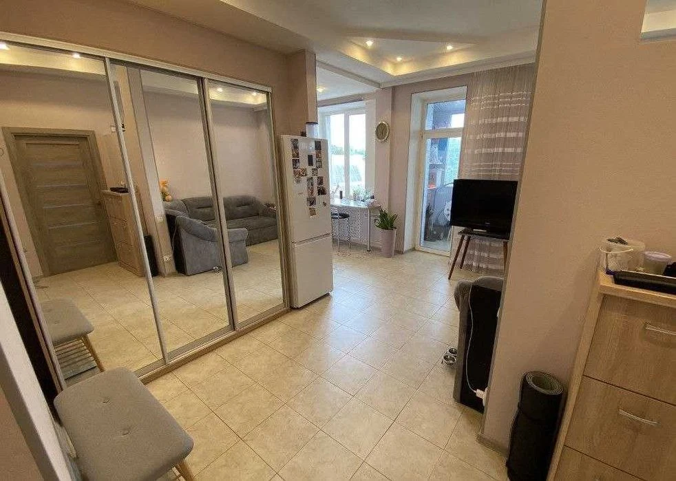 For sale 2-room apartment 57 sq. m. Kholona Gora SM
