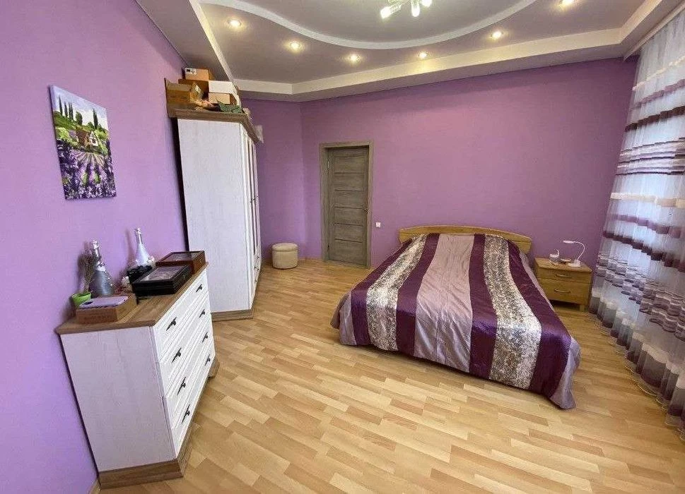 For sale 2-room apartment 57 sq. m. Kholona Gora SM